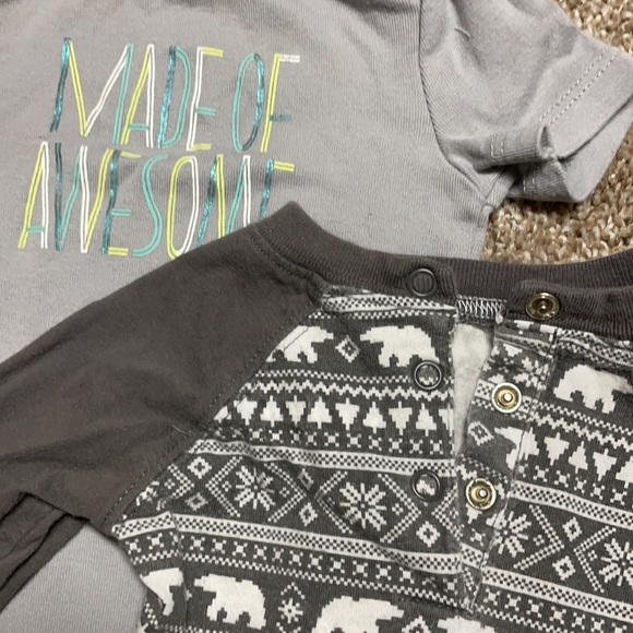 6 piece set of onesies and overalls. Like new! OshKosh, Carter’s, more! 6-12 mo. - Picture 11 of 14